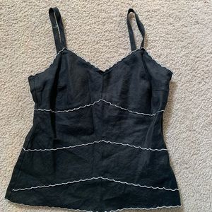 Black top from boutique with white tracing
